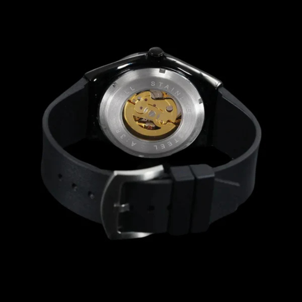 Relógio automático Veleno Watches Veleno Obsidian Forge Black com mostrador preto e pulseira de aço escuro.