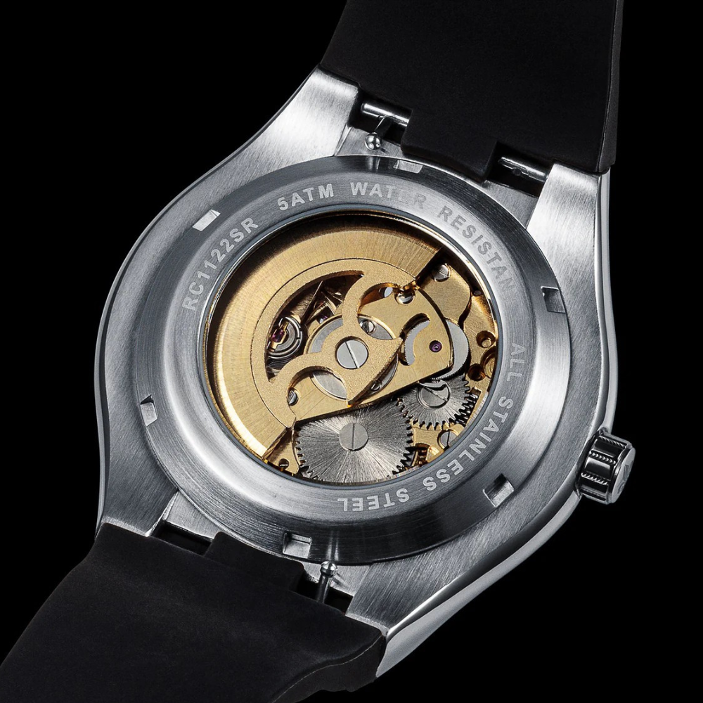 Relógio automático Veleno Titans Silver com caixa prateada, mostrador analógico e pulseira de aço inoxidável.