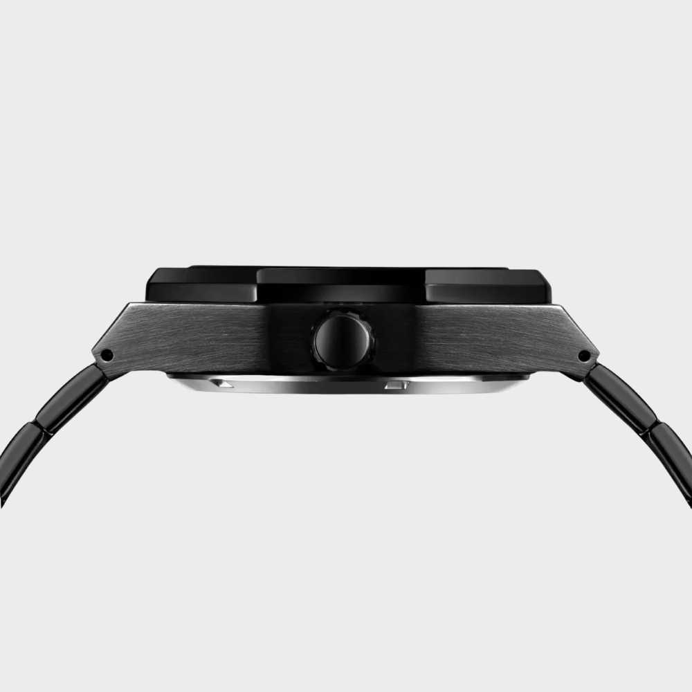 Relógio automático Veleno Watches Veleno Obsidian Black com mostrador preto e pulseira de couro preta.